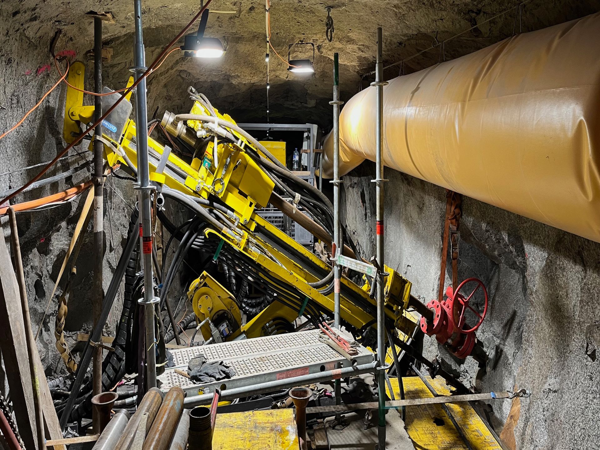 Erkundungsbohrungen HQ Seilkernsystem, Bedretto-Stollen