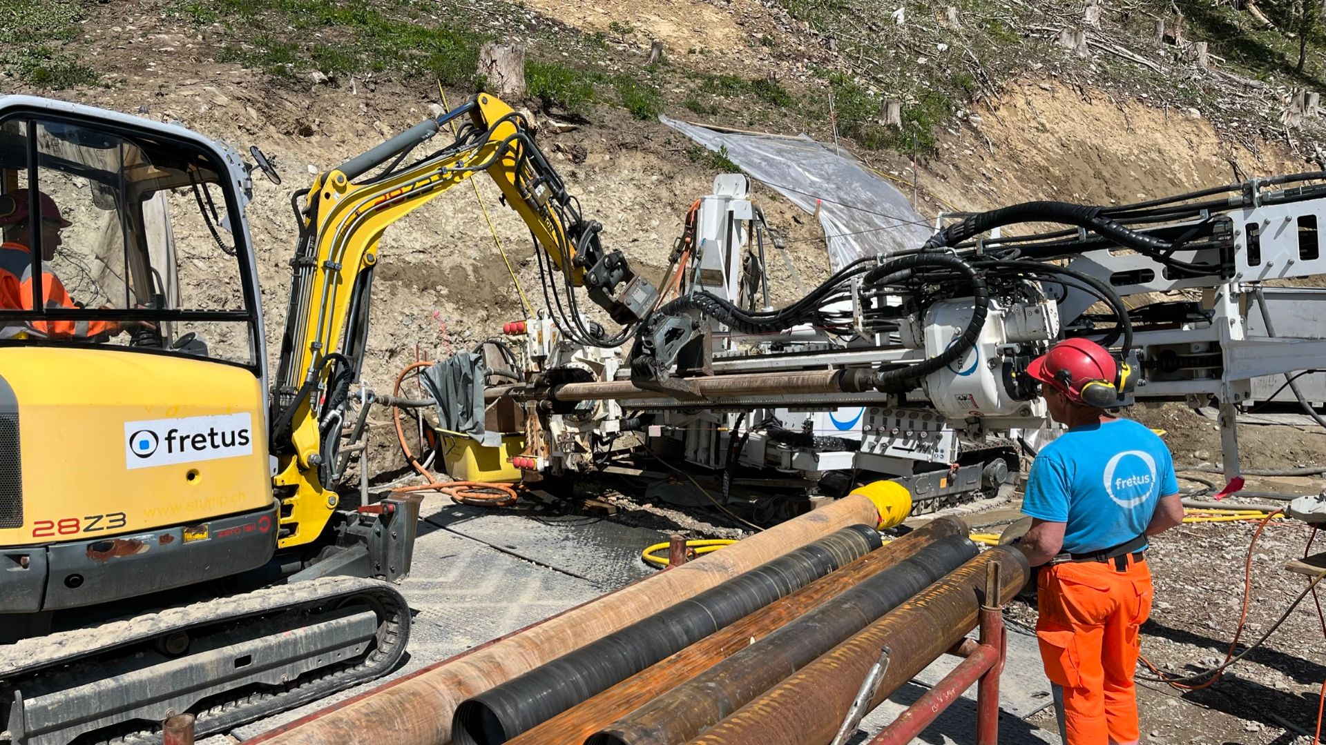 Bohrarbeiten mit Minibagger, Stans in Tirol